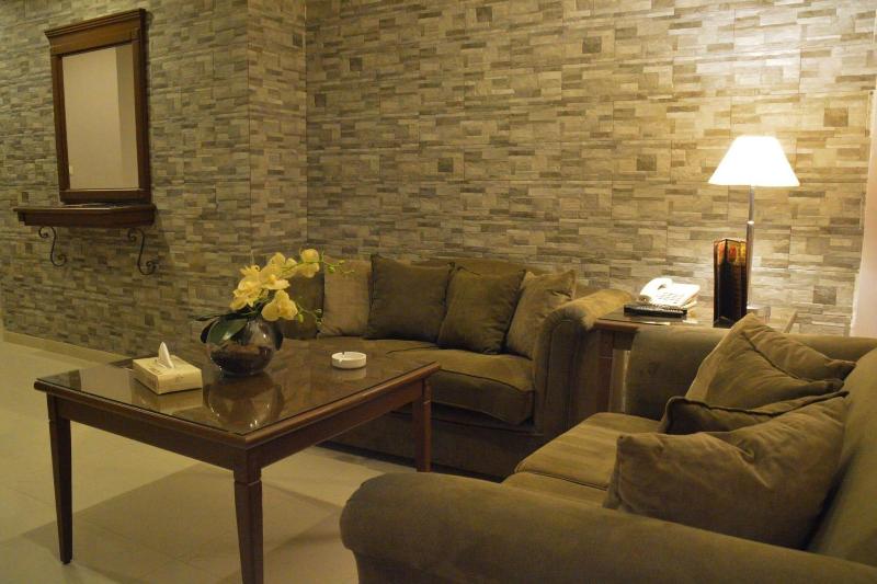 Capri Hotel Suites - Oda