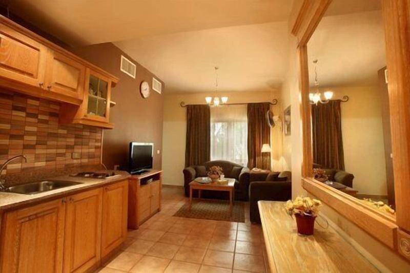 Capri Hotel Suites - Oda