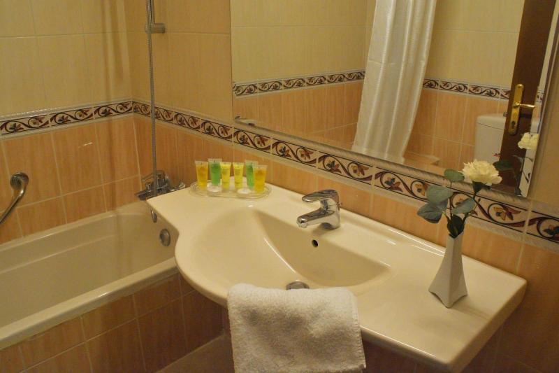 Capri Hotel Suites - Oda