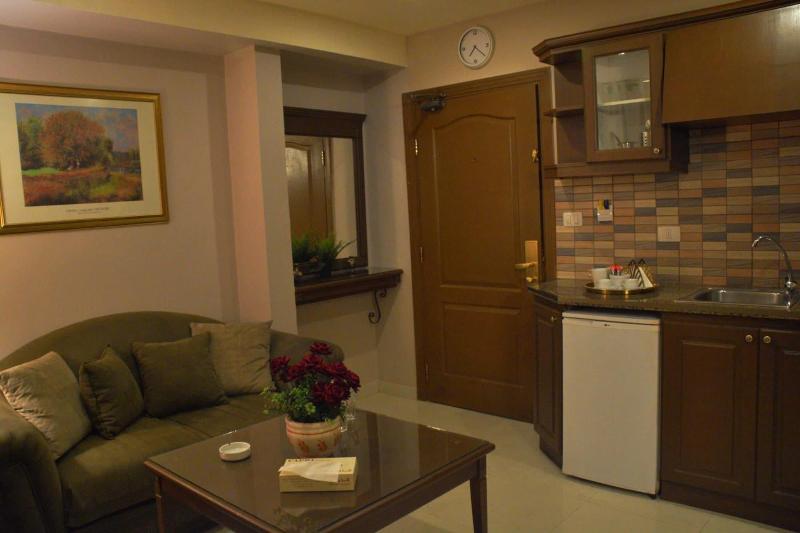 Capri Hotel Suites - Oda