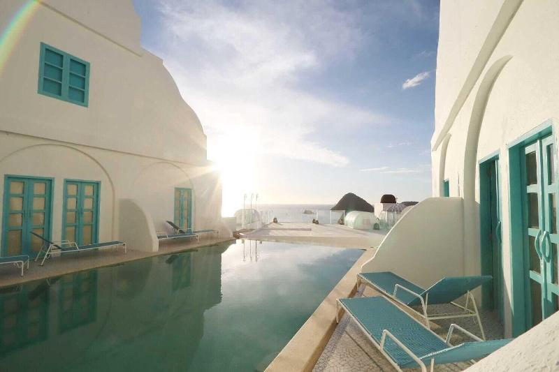 Loccal Collection Hotel - Oda