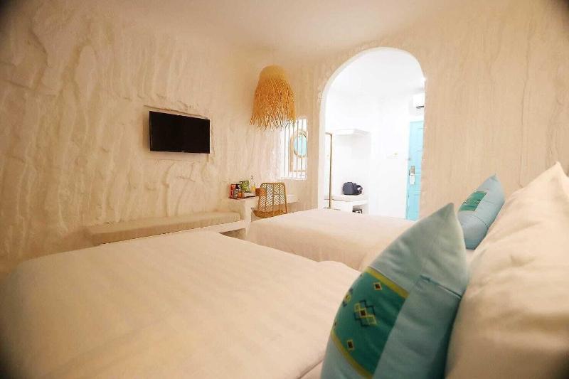 Loccal Collection Hotel - Oda