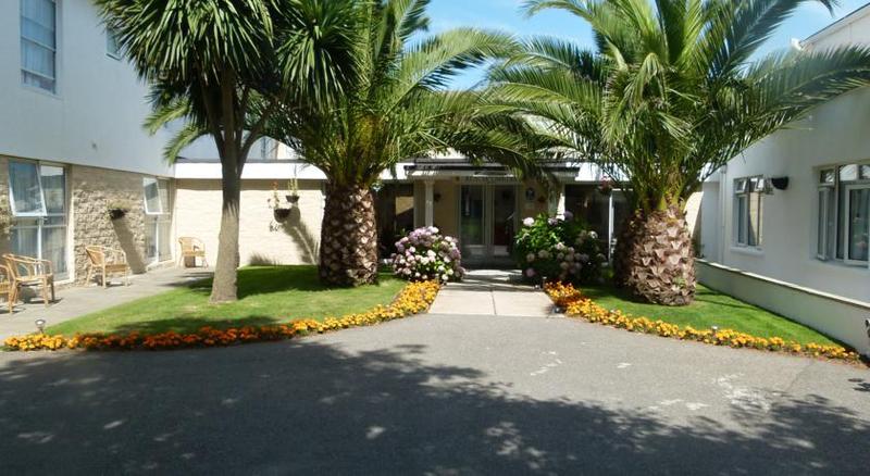 Beachcombers Hotel - Genel