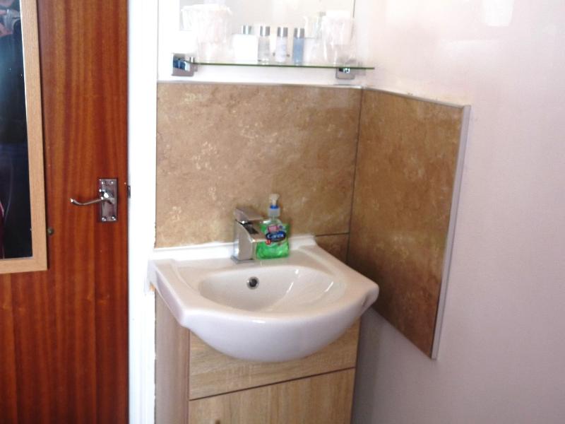 Aaran Guesthouse - Oda
