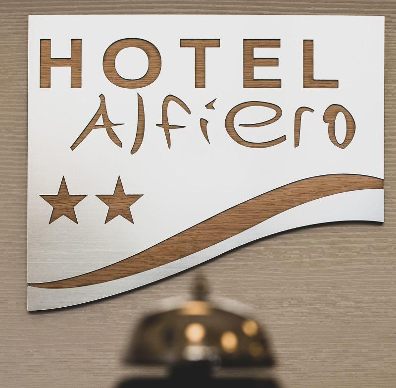 Hotel Alfiero - Lobi