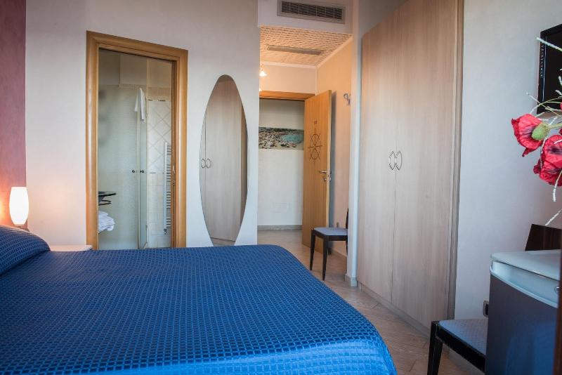Hotel Mirage - Oda