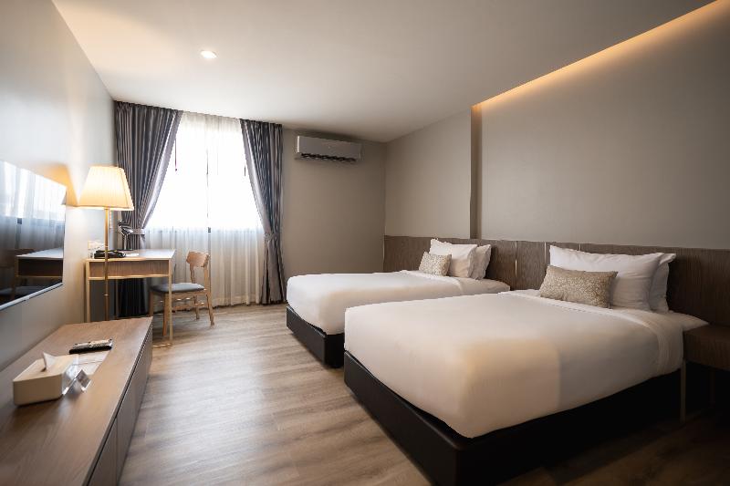 The Rise Suites Hotel Chiang Mai Sha Extra Plus - Oda