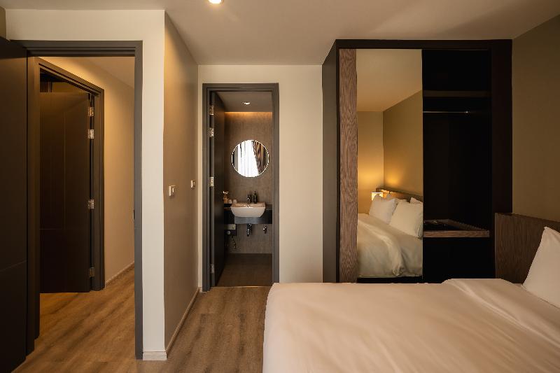 The Rise Suites Hotel Chiang Mai Sha Extra Plus - Oda
