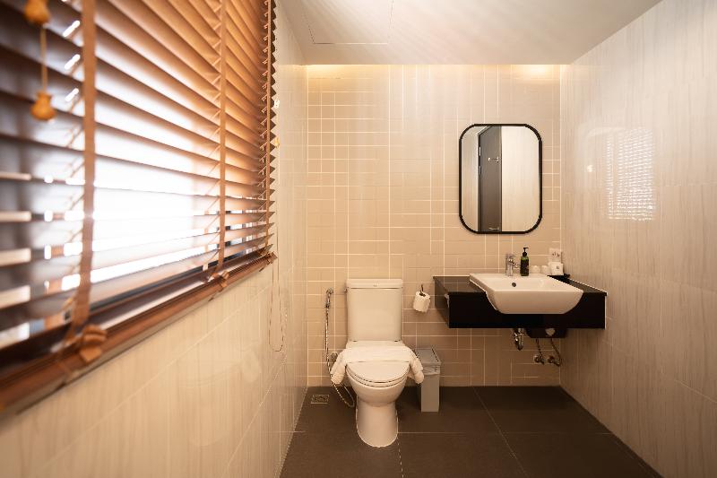 The Rise Suites Hotel Chiang Mai Sha Extra Plus - Oda