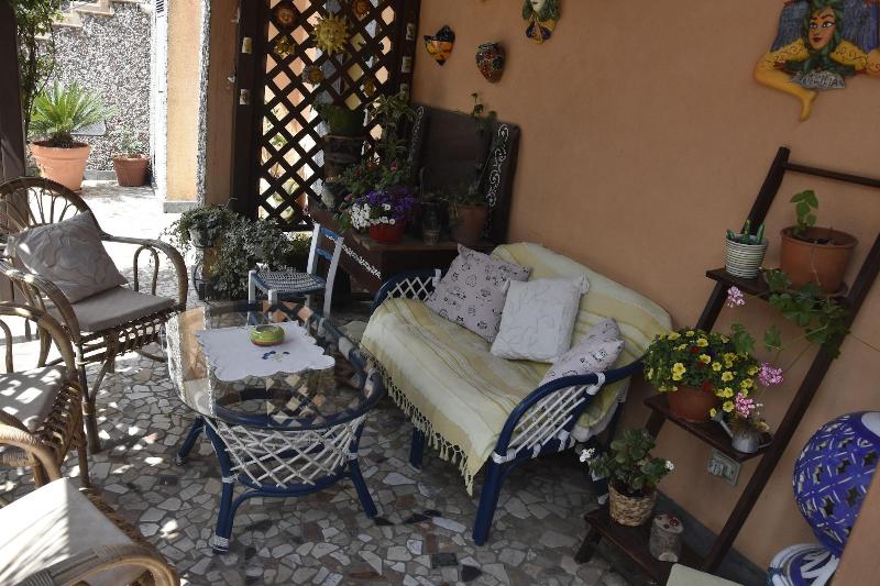 B B Villa Liliya - Teras