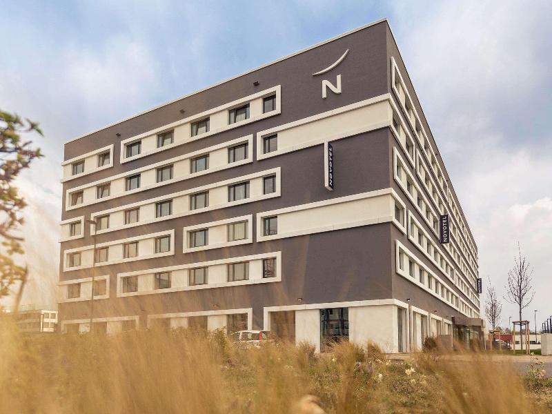 Novotel Düsseldorf Havaalanı - Genel