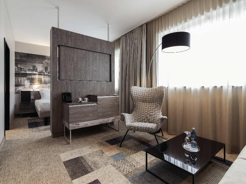 Novotel Düsseldorf Havaalanı - Oda