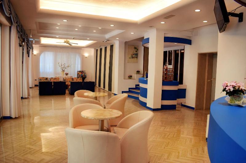 Hotel Arno - Lobi