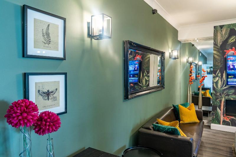 Croft Court Hotel - Lobi