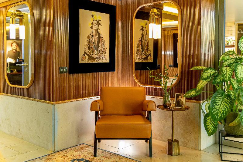 MUZE Hotel Dusseldorf - Handwritten Collection - Lobi
