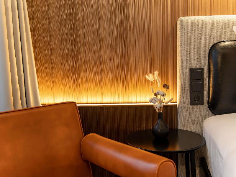 MUZE Hotel Dusseldorf - Handwritten Collection - Oda