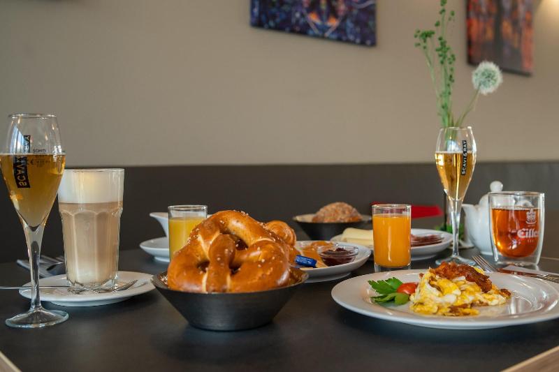 TOP VCH Hotel INCLUDiO Regensburg - Restoran