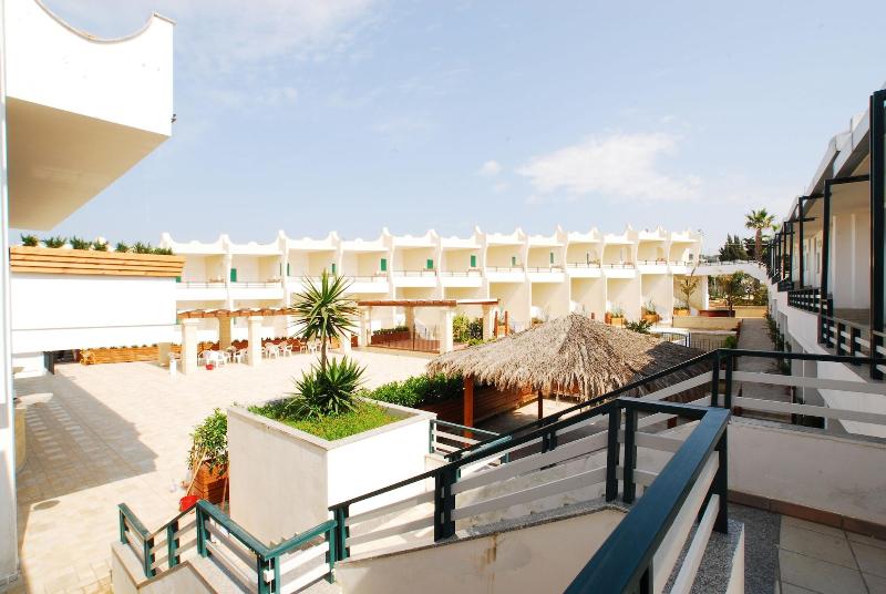 Cala Saracena Resort - Genel
