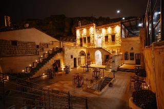 Misty Cave Hotel