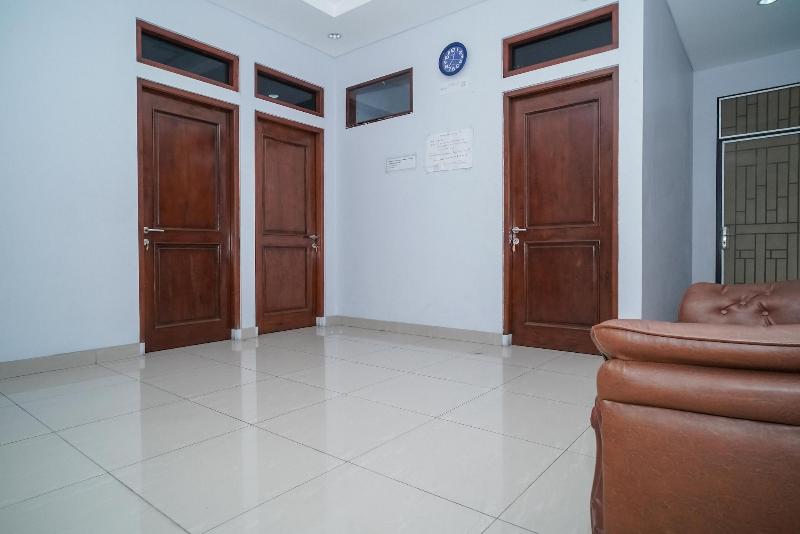 KoolKost Syariah @ Duri Kosambi - Lobi