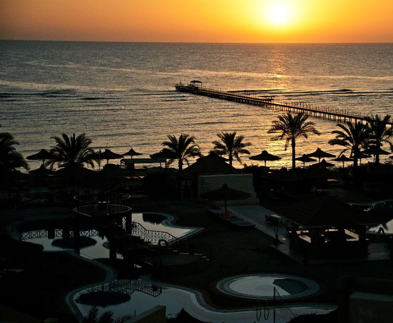 Flamenco Beach Resort - Genel