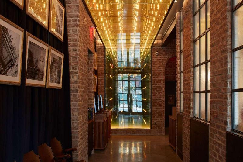 Civilian Hotel - Lobi