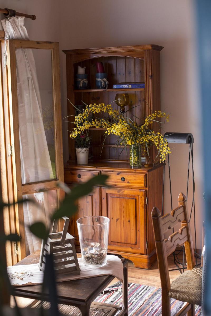 Cottage Houses - Lobi
