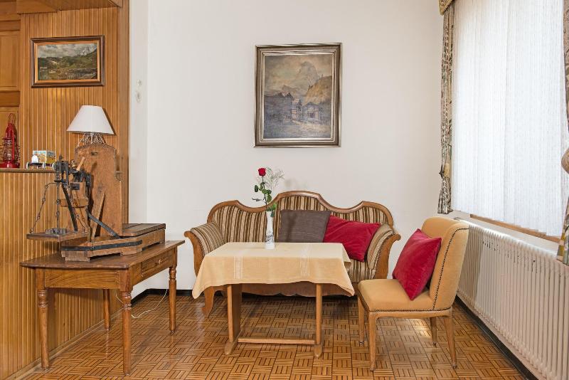 Hotel Alpina - Lobi
