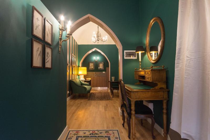 Porta Palace Apartments - Lobi