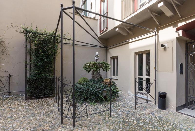 Porta Palace Apartments - Genel
