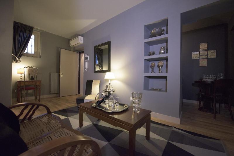 Porta Palace Apartments - Oda