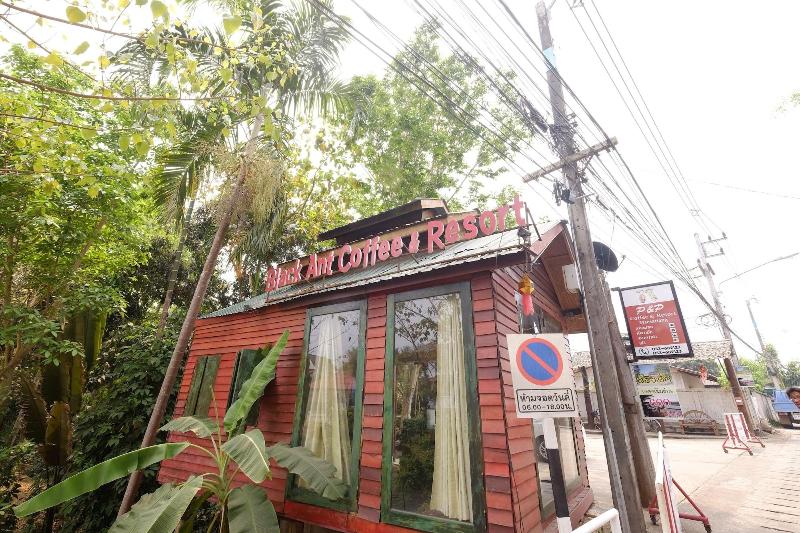 P&P Coffee & Resort Mae Sariang - Restoran