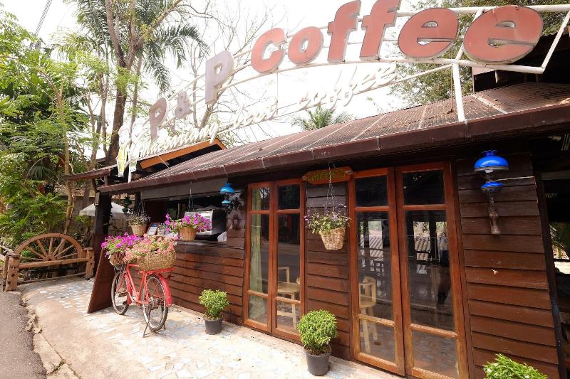 P&P Coffee & Resort Mae Sariang - Restoran
