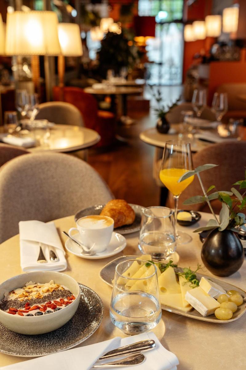 DO & CO Hotel MÃ¼nchen - Restoran