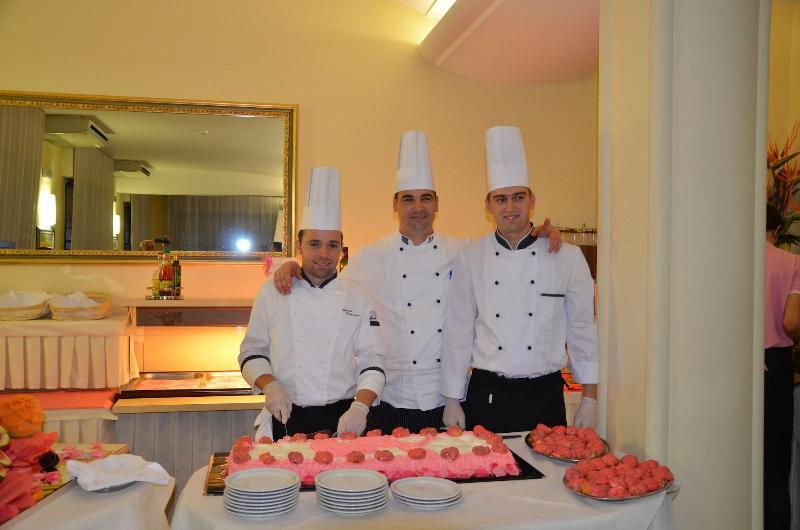 Hotel Sampaoli - Restoran