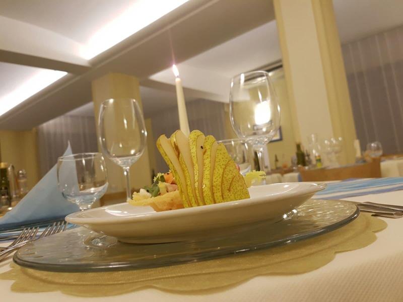 Hotel Sampaoli - Restoran