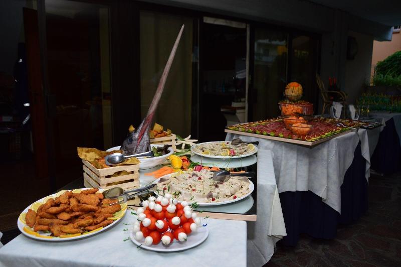 Hotel Sampaoli - Restoran