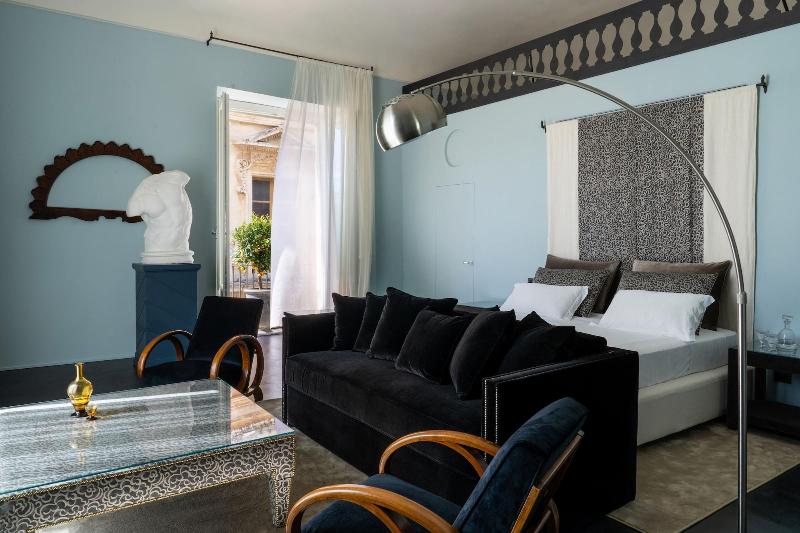 Q92 Noto Hotel - Oda