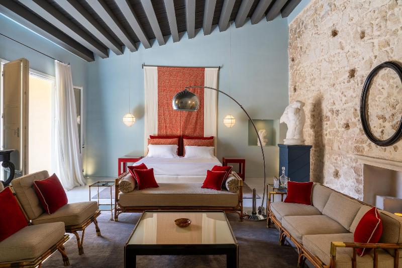 Q92 Noto Hotel - Oda