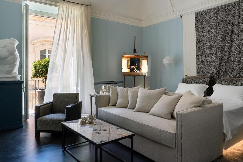 Q92 Noto Hotel - Oda