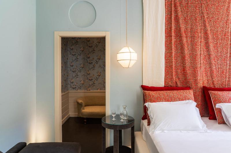Q92 Noto Hotel - Oda