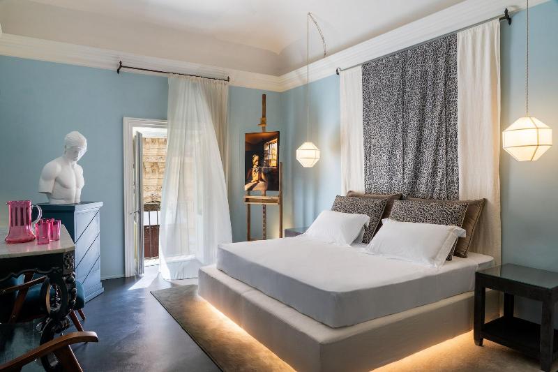 Q92 Noto Hotel - Oda