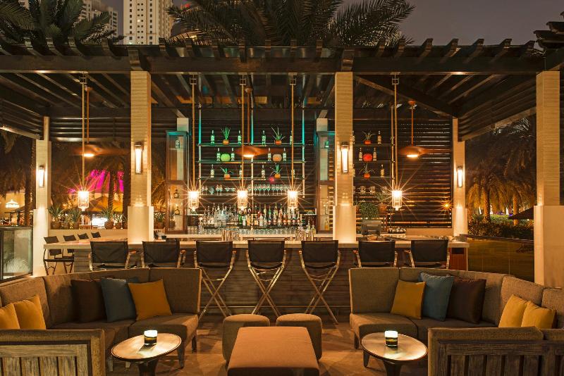 Le Royal Meridien Beach Resort and Spa - Bar