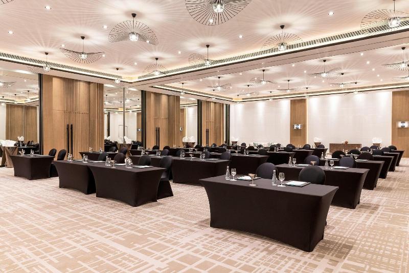 Le Royal Meridien Beach Resort and Spa - Toplantı