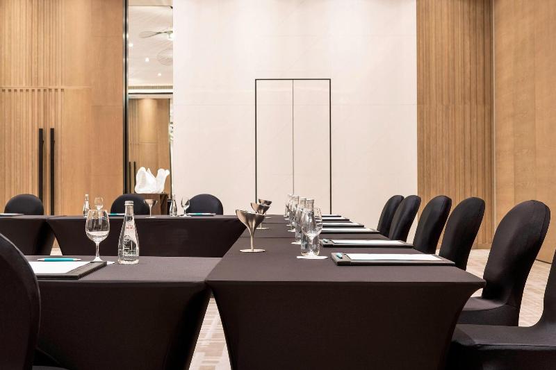 Le Royal Meridien Beach Resort and Spa - Toplantı