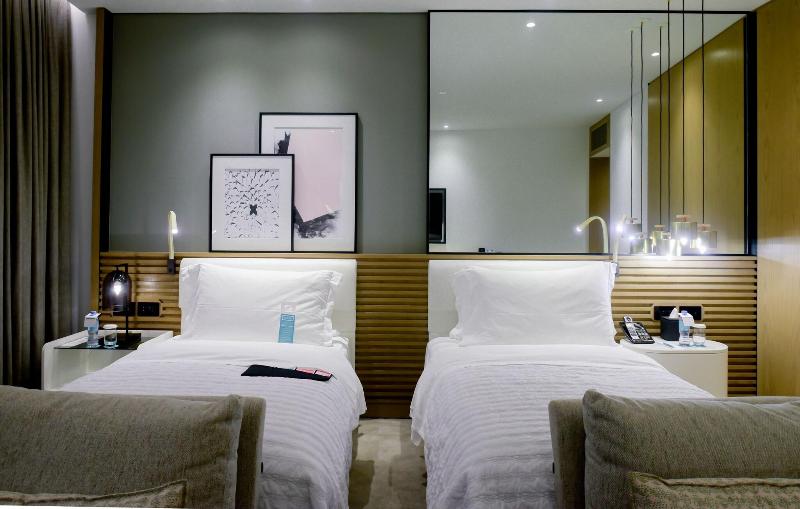 Le Royal Meridien Beach Resort and Spa - Oda
