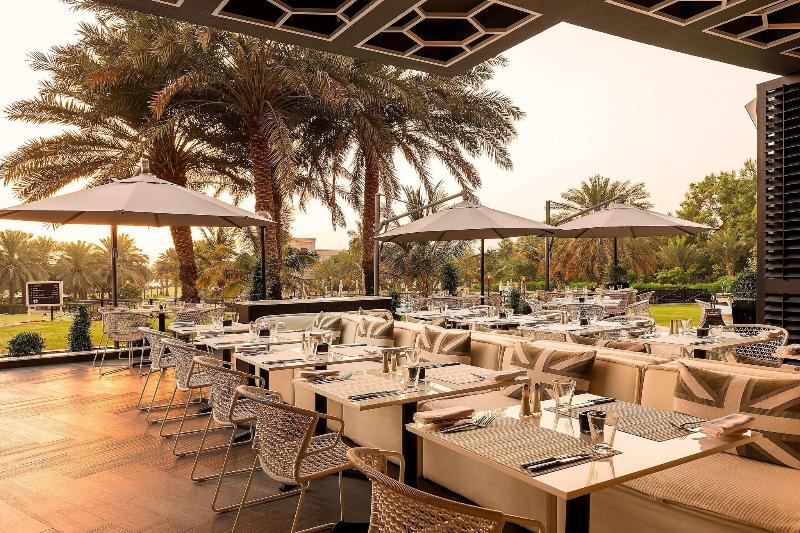 Le Royal Meridien Beach Resort and Spa - Restoran