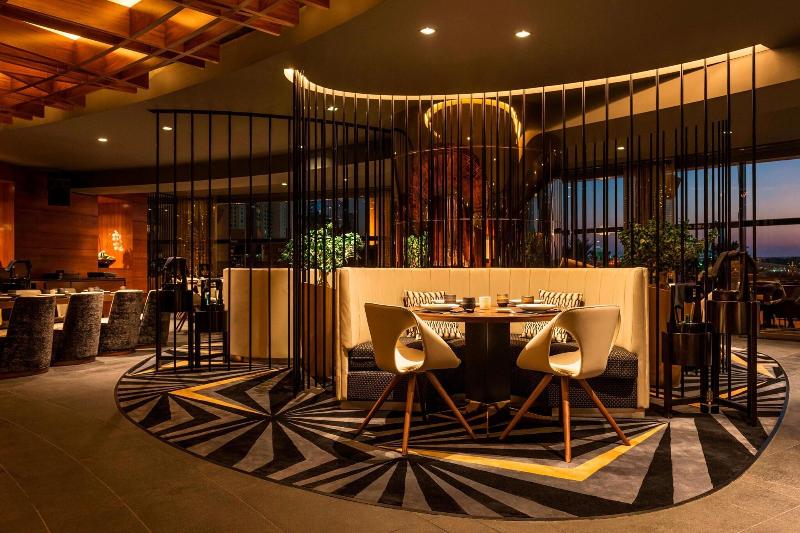 Le Royal Meridien Beach Resort and Spa - Restoran