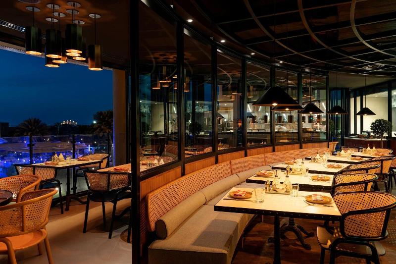 Le Royal Meridien Beach Resort and Spa - Restoran