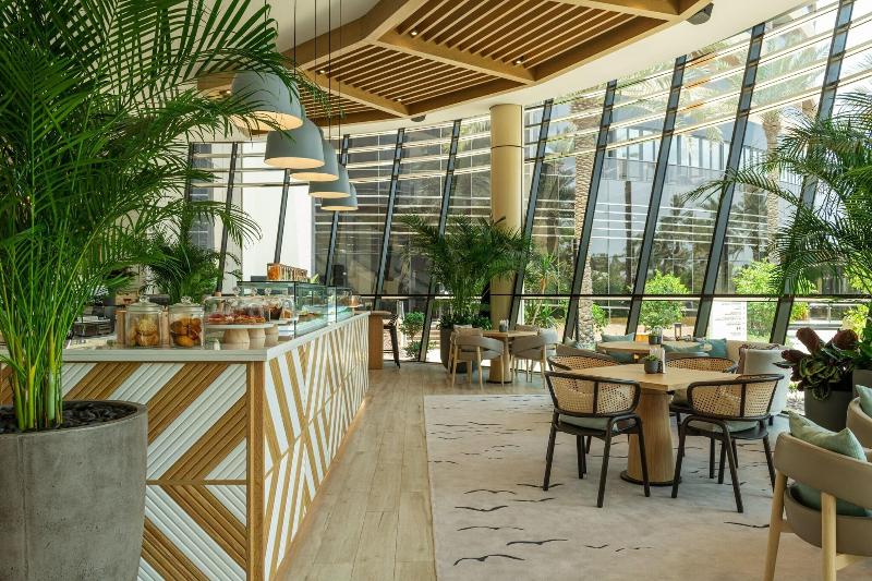 Le Royal Meridien Beach Resort and Spa - Restoran